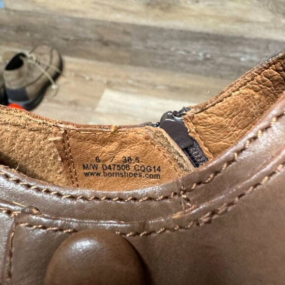 BORN  Women's Calixta Button Brown Side Zip Booties Size 6 - Picture 7 of 7